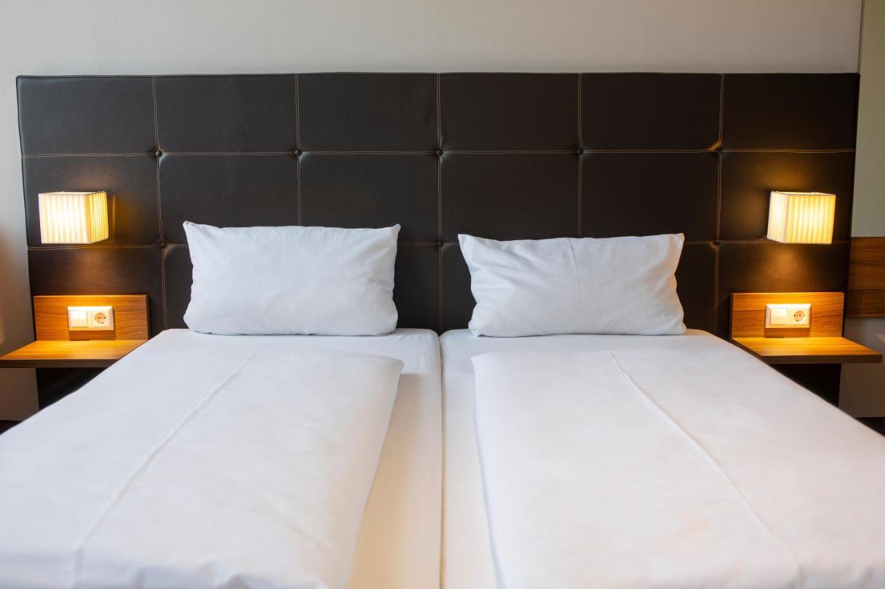 Joesepp'S Hotel Am Schweizerberg 메밍겐 외부 사진